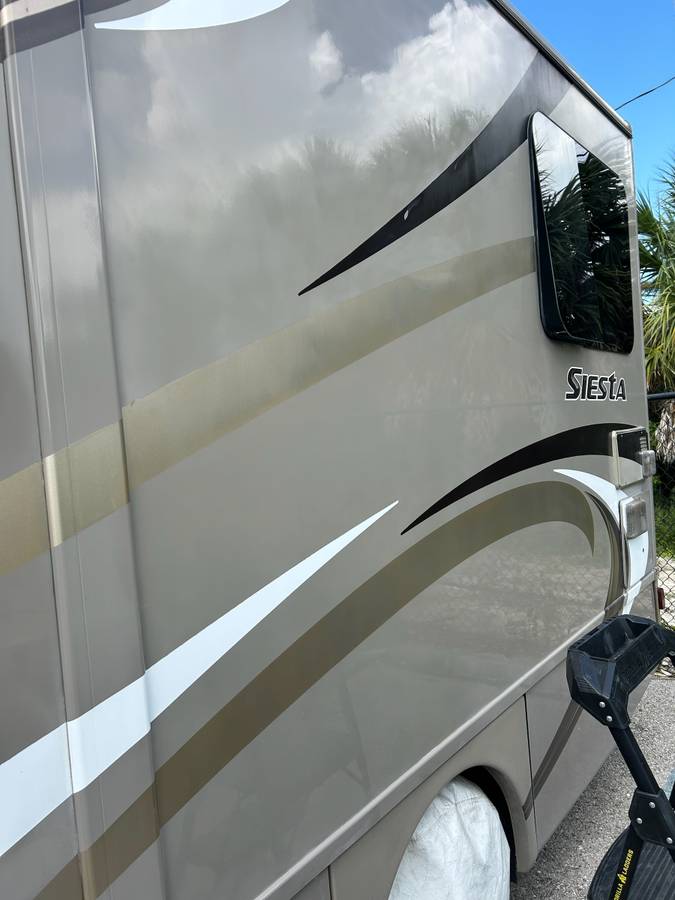 Used 2016 Thor Motor Coach Siesta