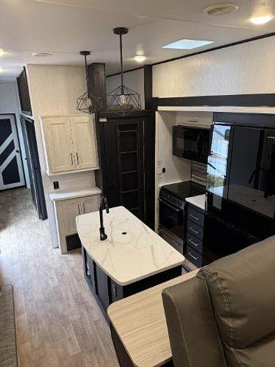 Used 2023 Cruiser RV Southfork 3710FLMB