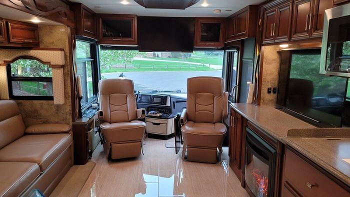 Used 2017 Newmar Ventana 3709