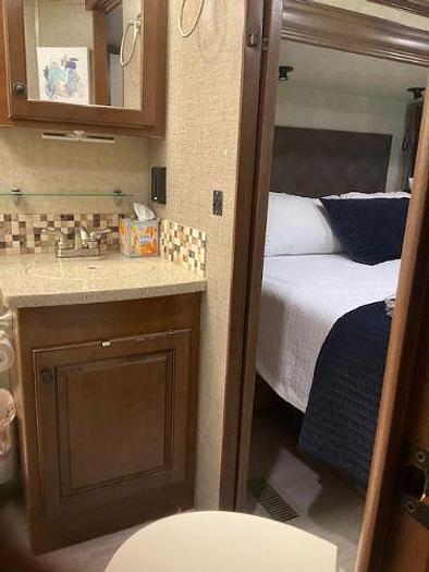 Used 2015 Heartland Bighorn BH 3270RS