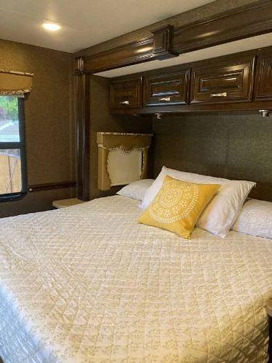Used 2016 Thor Motor Coach Challenger 36TL
