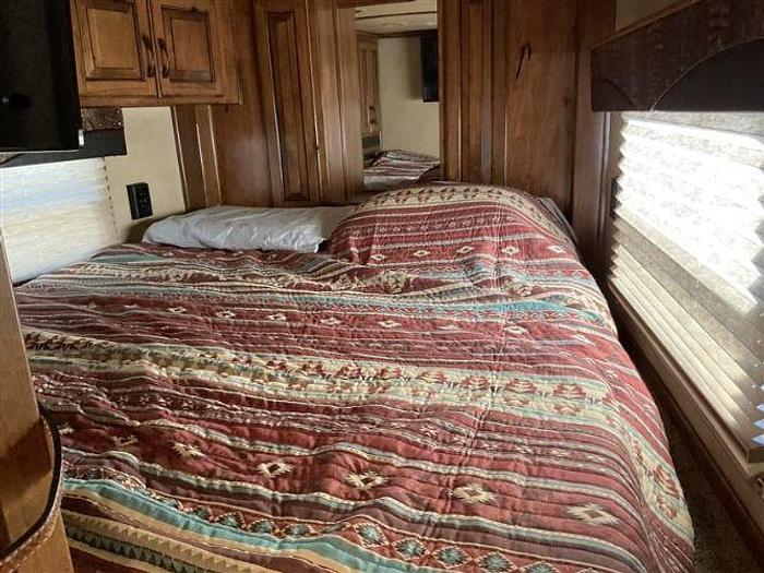 Used 2021 Twister 3 Horse Trailer with Living Quarters