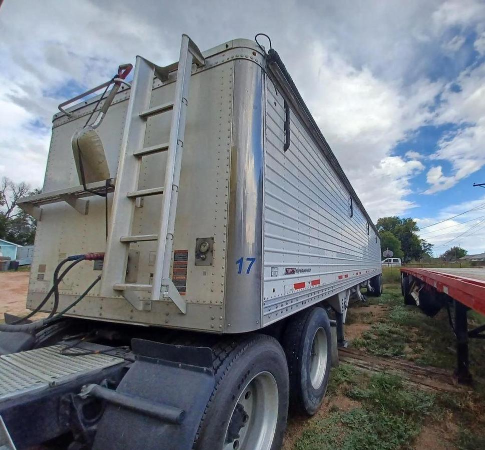 Used 2017 Timpte Grain Trailer