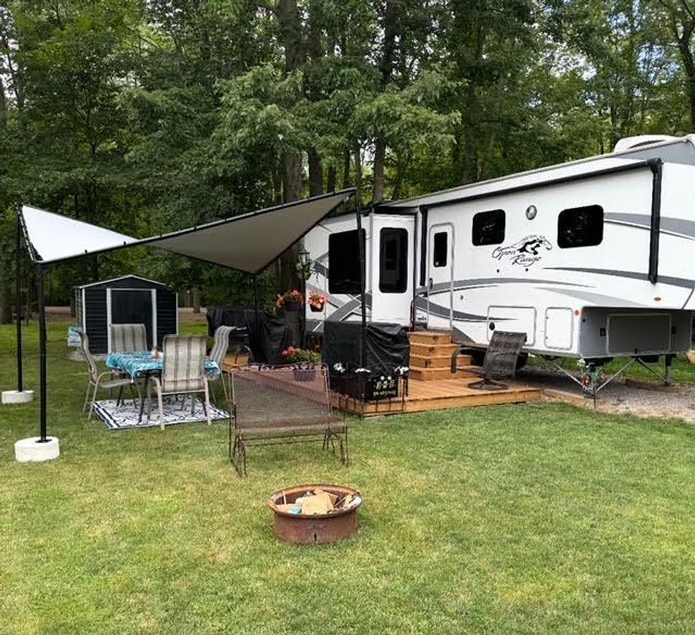 Used 2021 Highland Ridge Open Range 284RLS Travel Trailer