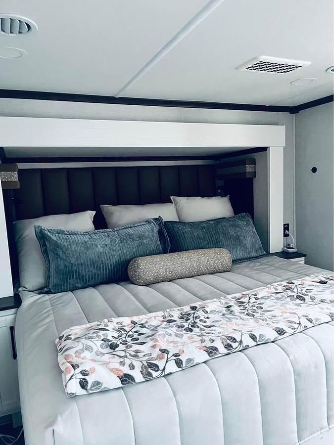 Used 2025 Forest River Riverstone Legacy 39RKFB