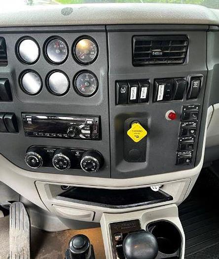 Used 2019 Peterbilt 567