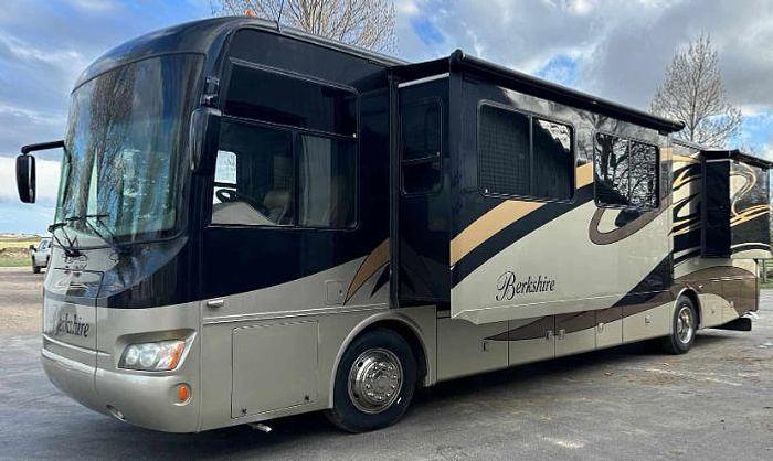Used 2011 Forest River Berkshire 390BH