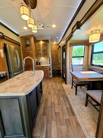 Used 2017 Keystone Montana Legacy 3661RL