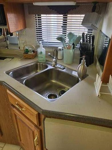 Used 2002 Holiday Rambler Endeavor 40pdq