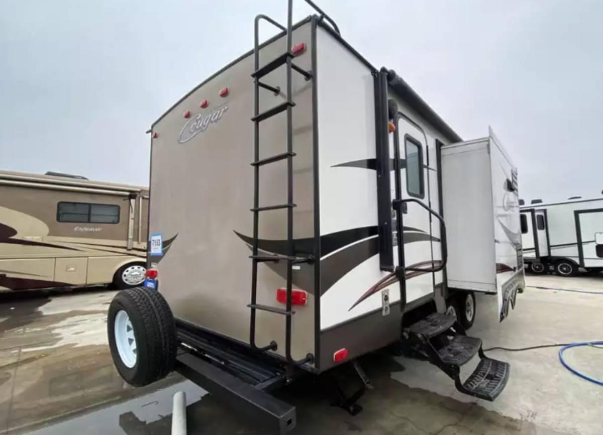 Used 2016 Keystone Cougar 22RBIWE