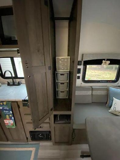 Used 2022 Coachmen Clipper Ultra Lite 182DBU