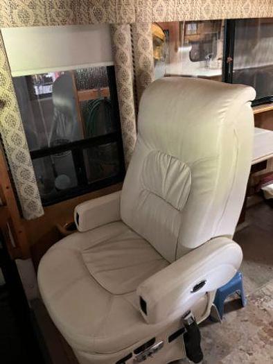 Used 1999 Fore Travel U320