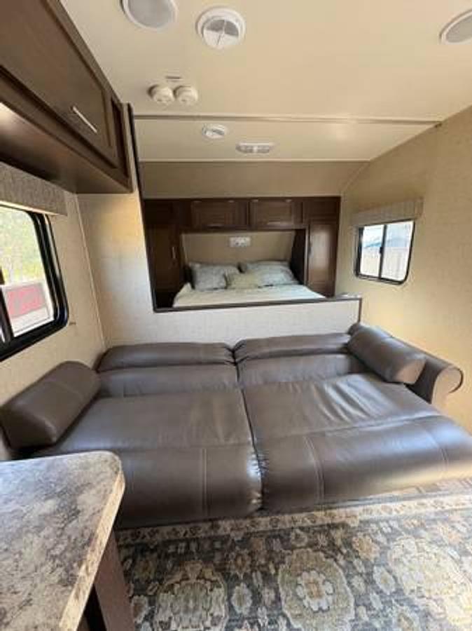 Used 2015 Forest River Grey Wolf Rv 23" Travel Trailer
