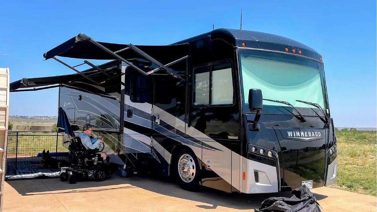 Used 2022 Winnebago Inspire 34AE
