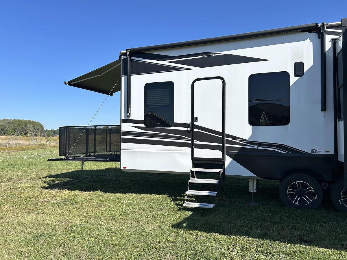 Used 2022 Grand Design Momentum 395MS