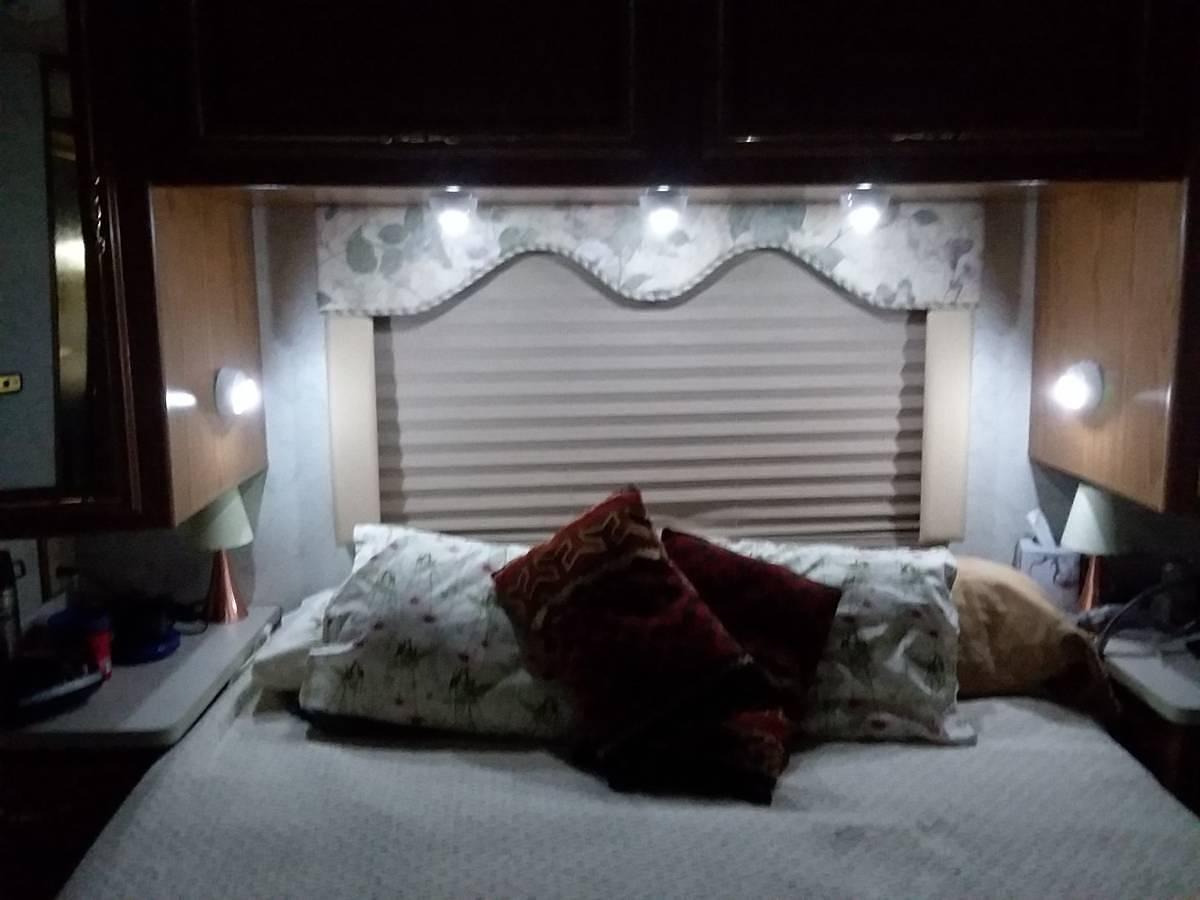 Used 1995 Winnebago Adventurer WCG30WQ Class A Motorhome