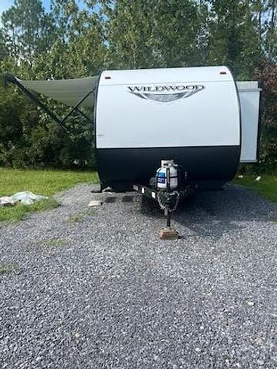 Used 2021 Forest River Wildwood FSX