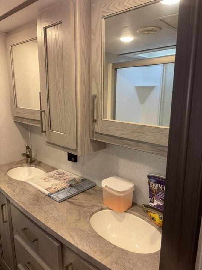Used 2021 Keystone Montana High Country 5th Wheel