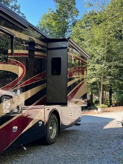 Used 2018 Tiffin Motorhomes Phaeton 37BH