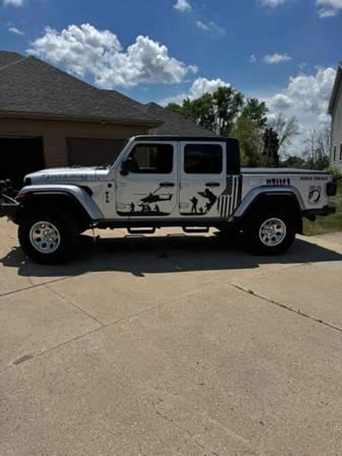 Used 2022 Jeep Gladiator