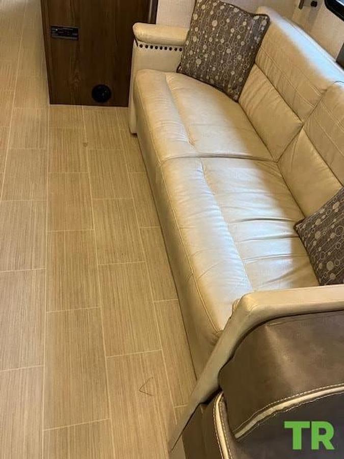 Used 2019 Coachmen Sportscoach Cross Country SRS 365RB