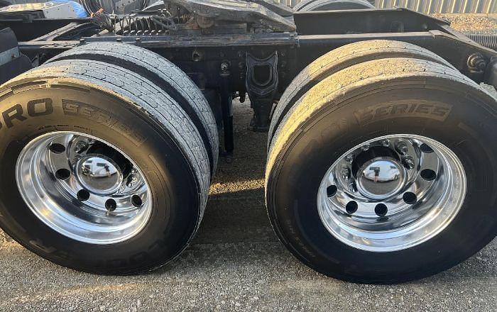 Used 1997 INTERNATIONAL 9300