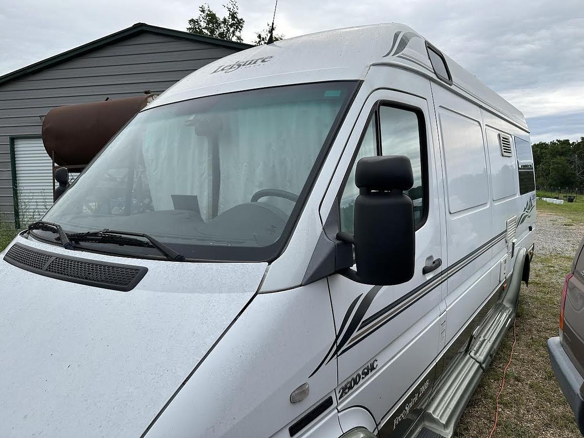 Used 2003 Mercedes Sprinter Leisure Travel Free Spirit 210B Class B Motorhome