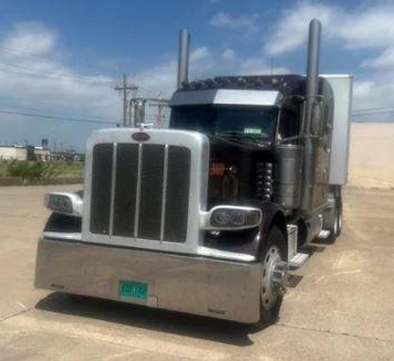 Used 2019 Peterbilt 389 Sleeper