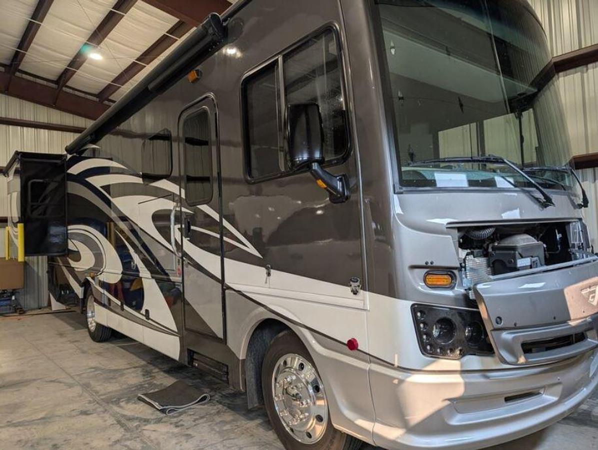 Used 2019 Fleetwood Bounder