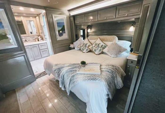 Used 2021 Tiffin Motorhomes Phaeton 37BH