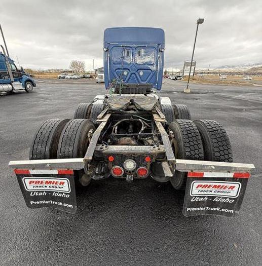 Used 2019 Freightliner CASCADIA 126