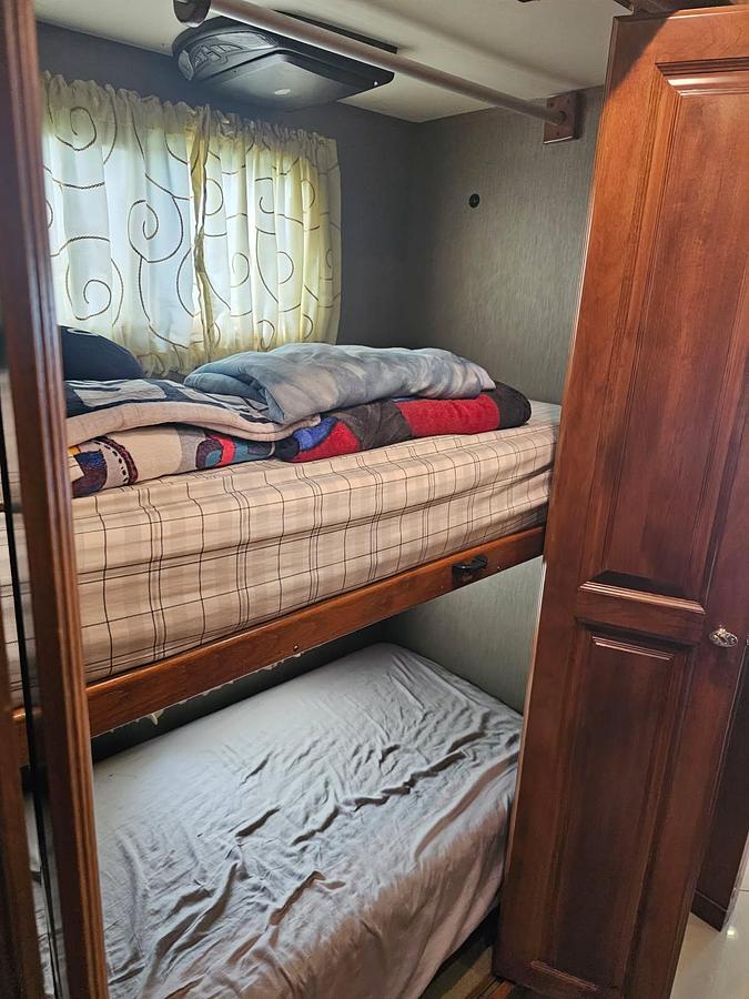 Used 2013 Tiffin Motorhomes Phaeton 40QKH