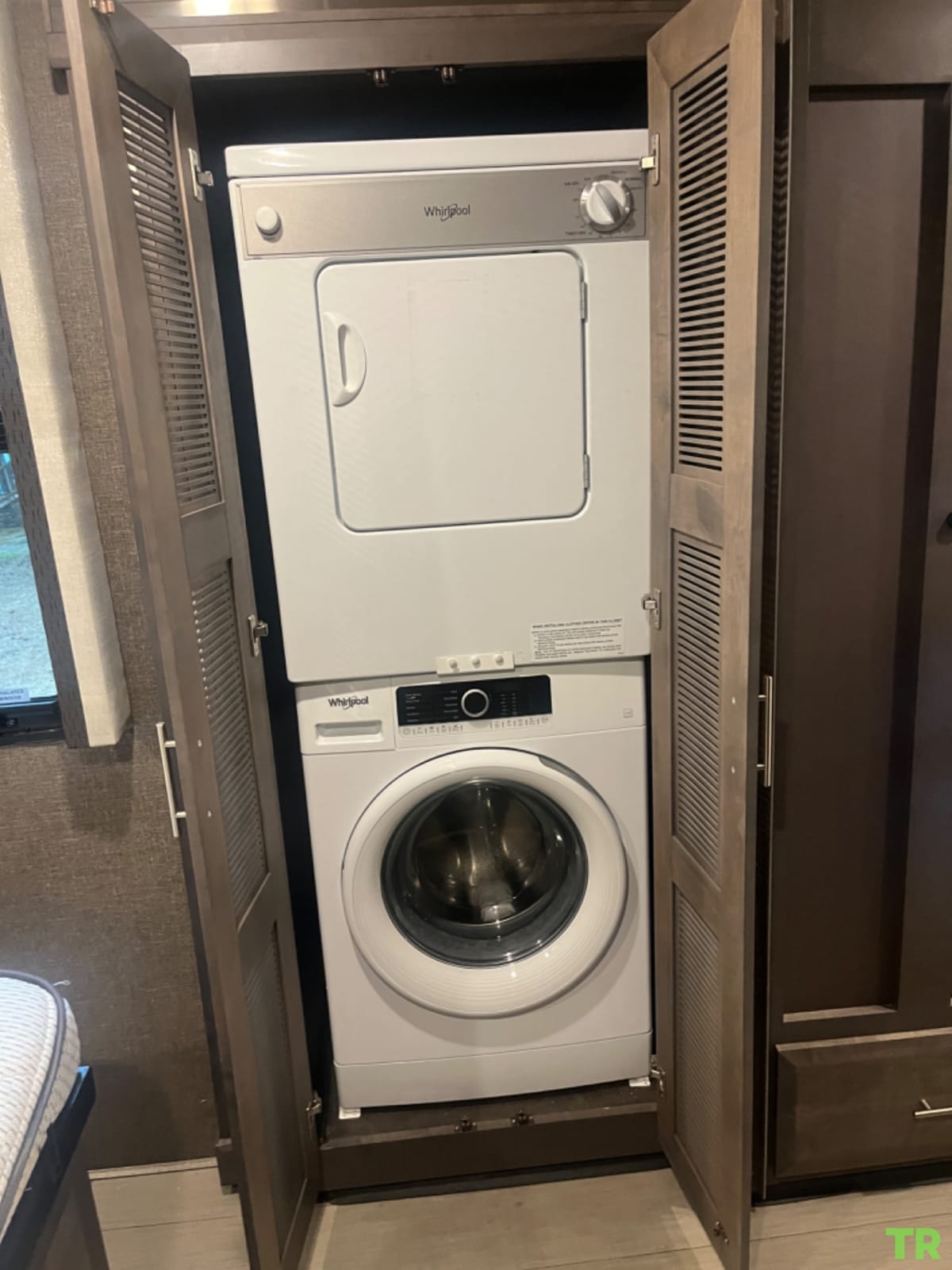 Used 2022 Thor Palazzo 33.5 | Diesel Pusher | Bath & a Half | Bunkhouse | Only 7,200 Miles | Private Owner