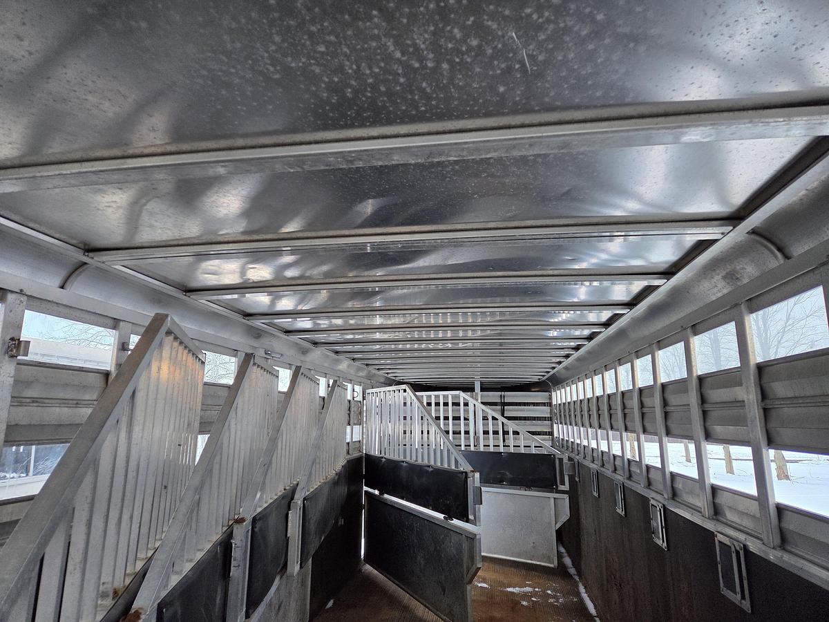 Used 2018 Kiefer Horse Trailer