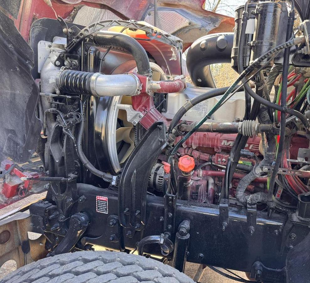 Used 2011 MACK PINNACLE CHU613