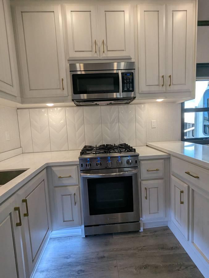 Used 2021 DRV Mobile Suites 41RKDB4