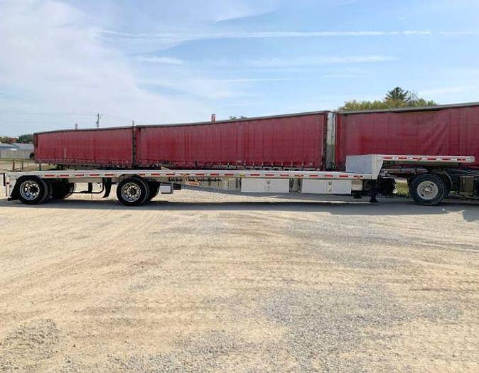 Used 2013 Reitnouer Step Deck Trailer