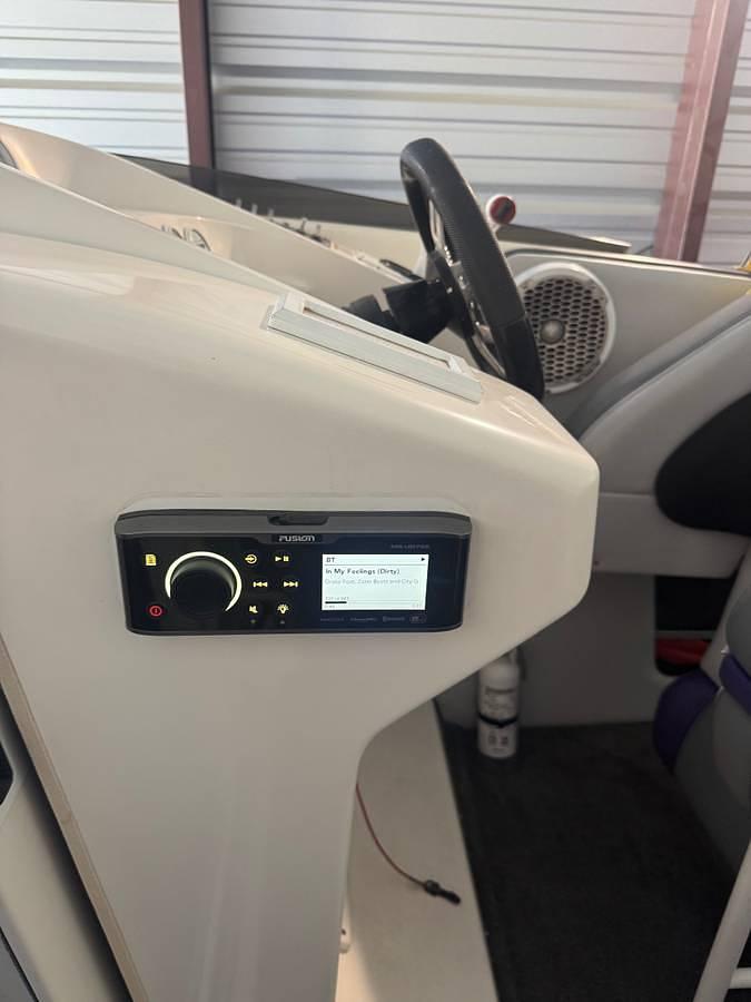 Used 2000 Magic 29 Wizard Performance Boat