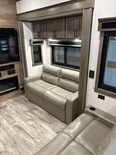 Used 2021 Forest River Riverstone 42FSKG
