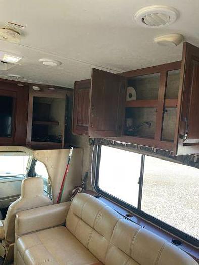 Used 2015 Forest River SUNSEEKER 3050S