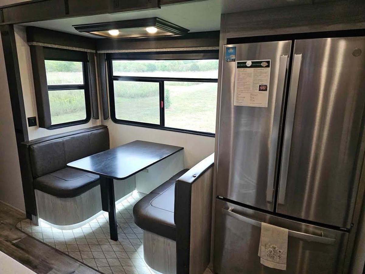 Used 2022 Keystone Montana High Country 377FL