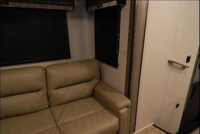 Used 2021 Keystone Montana 3761FL