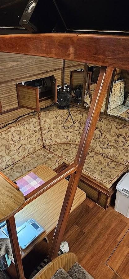 Used 1975 Viking Yacht