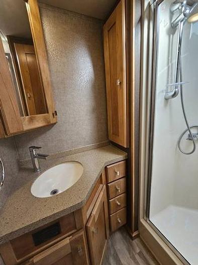 Used 2019 Vanleigh RV Vilano 320 GK