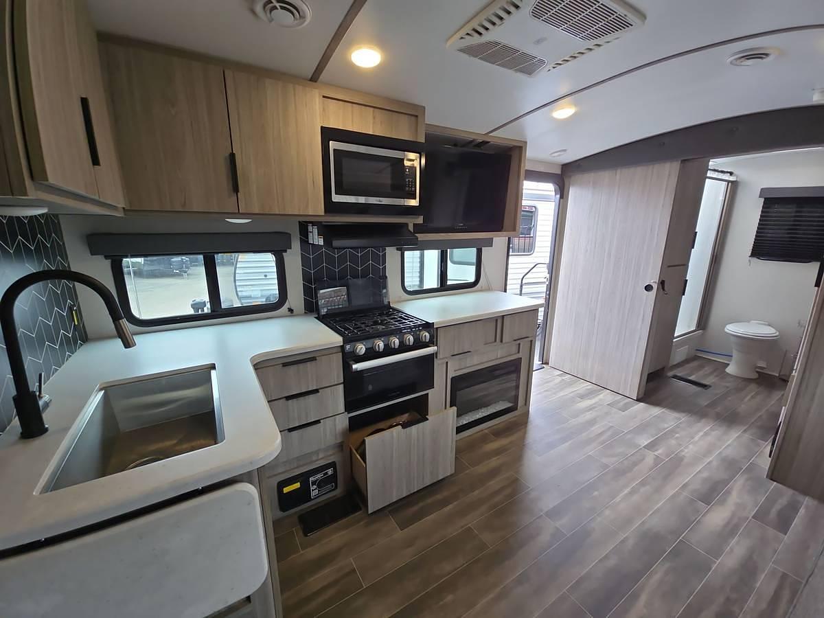 Used 2023 Keystone Passport Travel Trailer