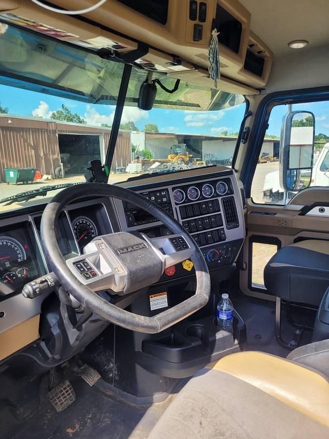 Used 2024 Mack P164T Day Cab