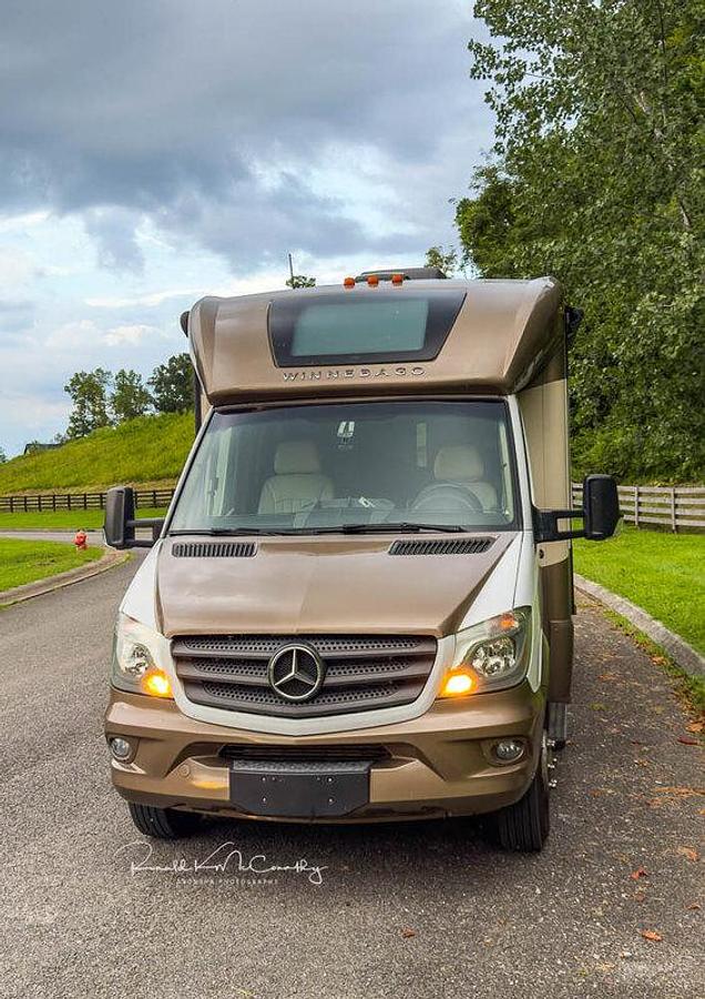 Used 2018 Winnebago Navion 24v