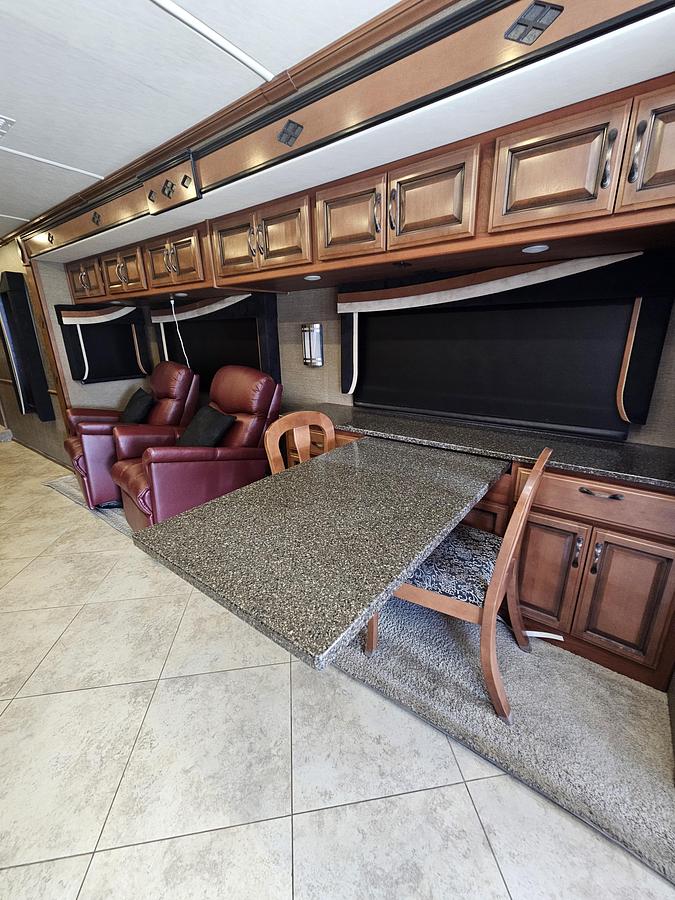 Used 2014 Fleetwood Expedition 40X