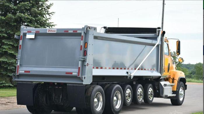 Used 2018 WESTERN STAR 4700