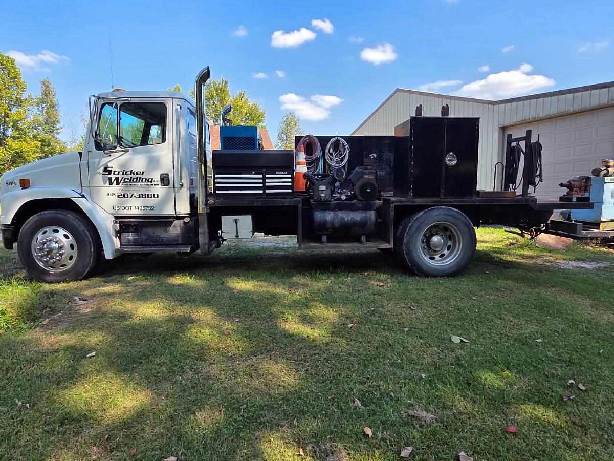 Used 1999 Frieghtliner FL70